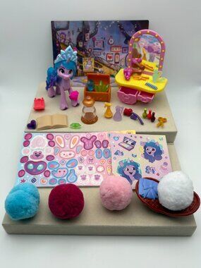 My Little Pony (MLP) New Gen G5 Critter Creation Izzy Moonbow (MLP: LT3-41)